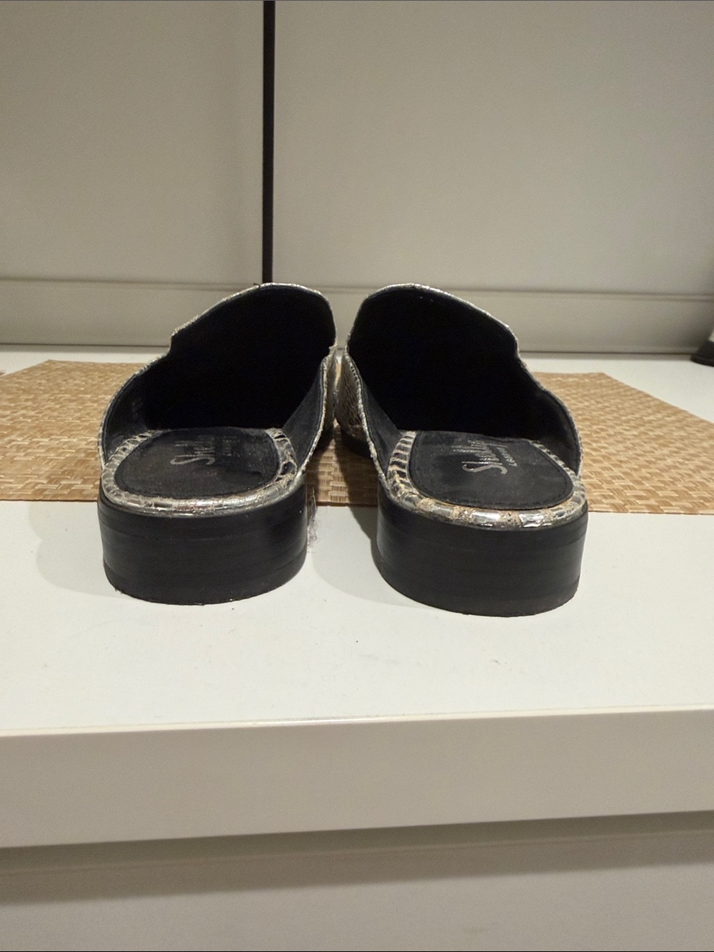 Shellys London Silver Textured Pointed Mules - Picture 4 of 4